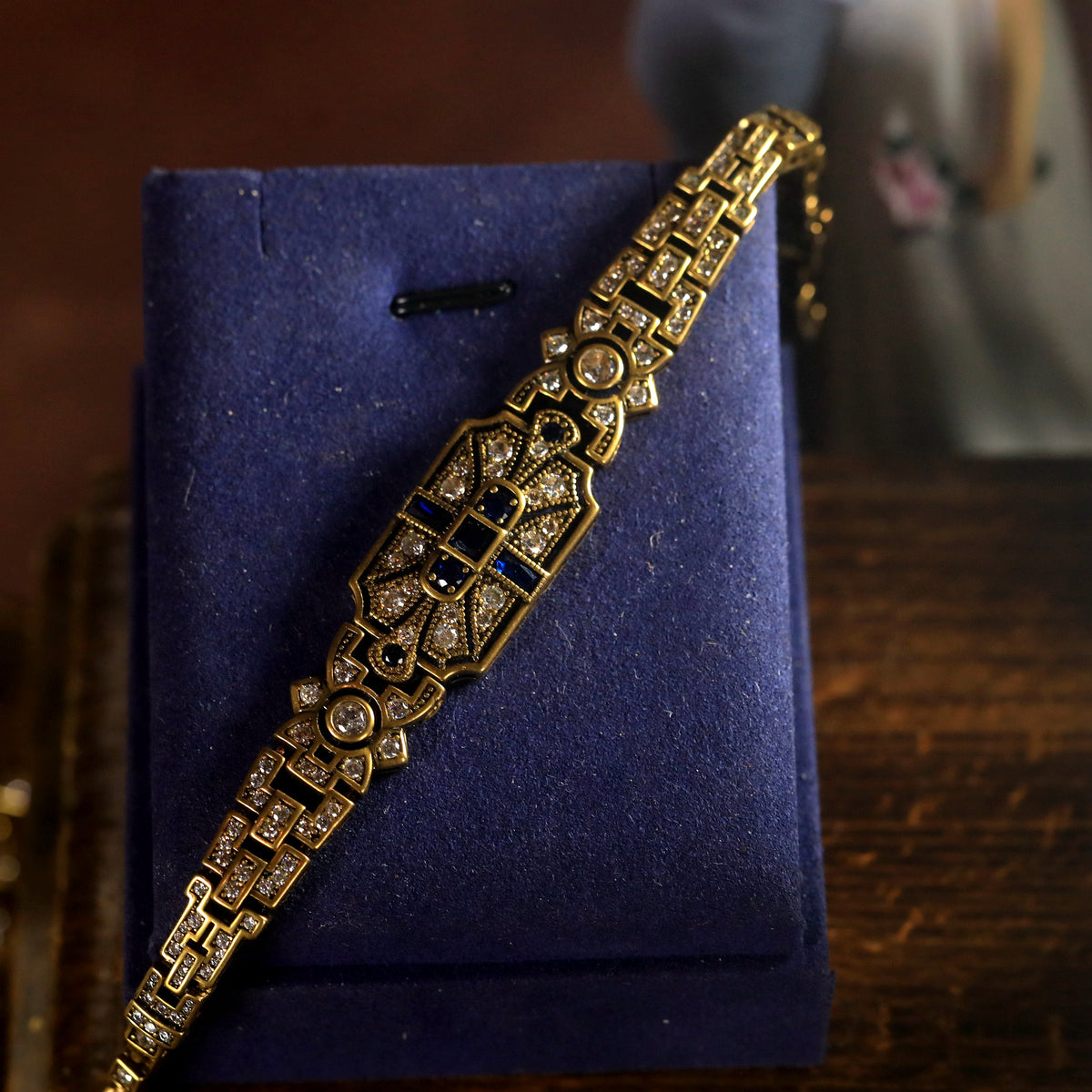 Bracelet Art Déco Doré à Dentelle Et Strass - Style Années 1920 Great Gatsby, Modèle QD30, Neuf