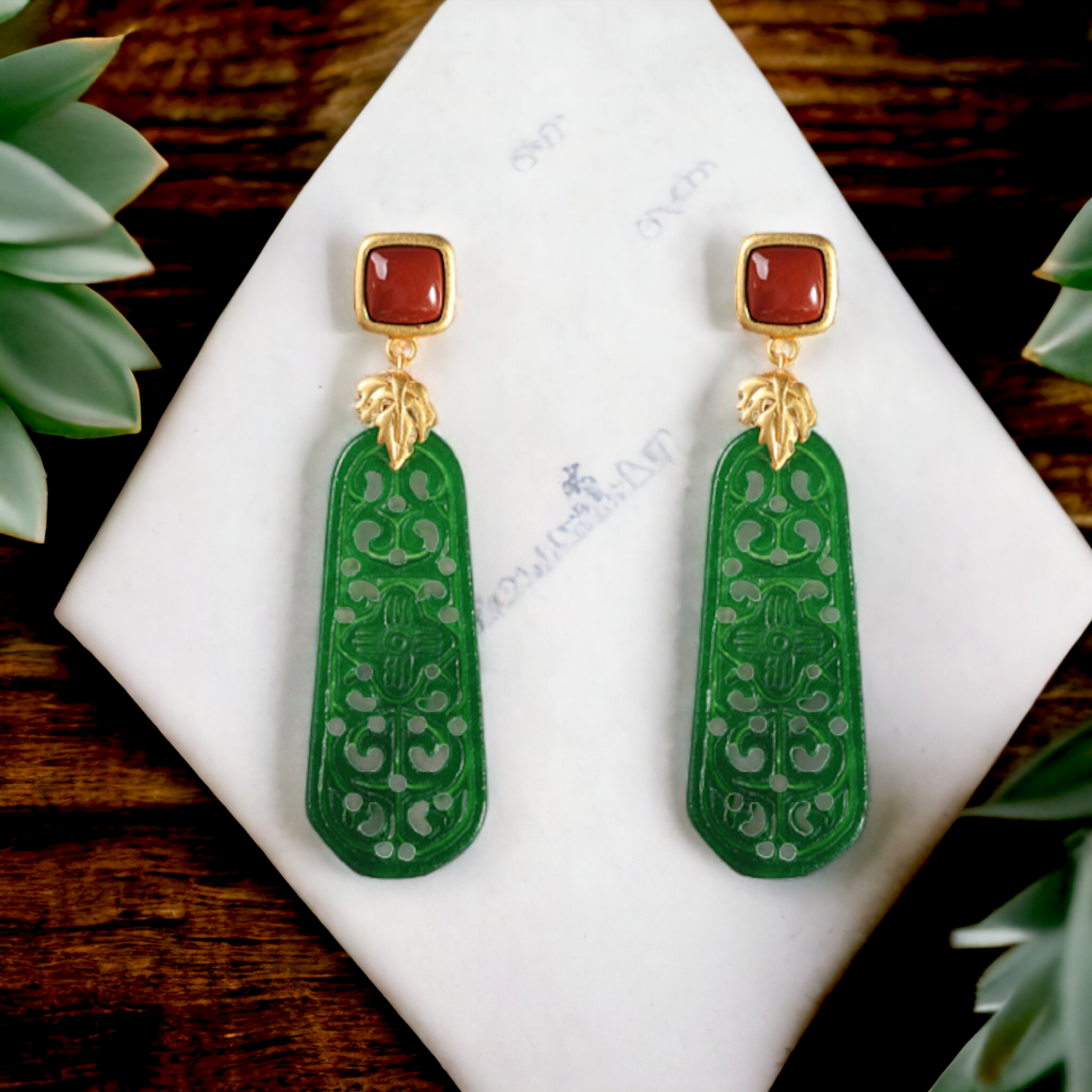 Earrings Post Vermeil Agate Rouge Sculptured Greed Jade BE3