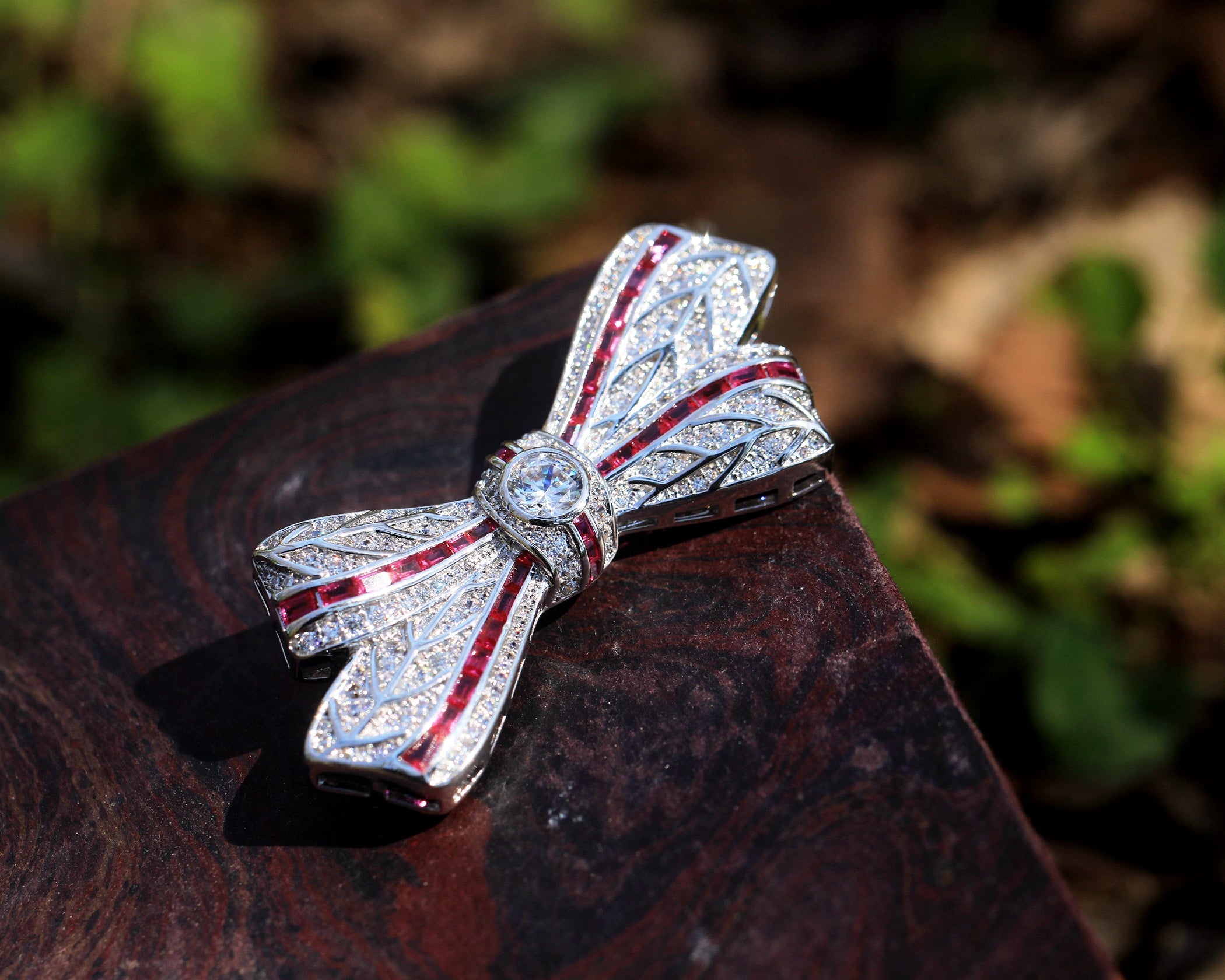 Brooch Art Deco Bow CZ White Green Red BE1