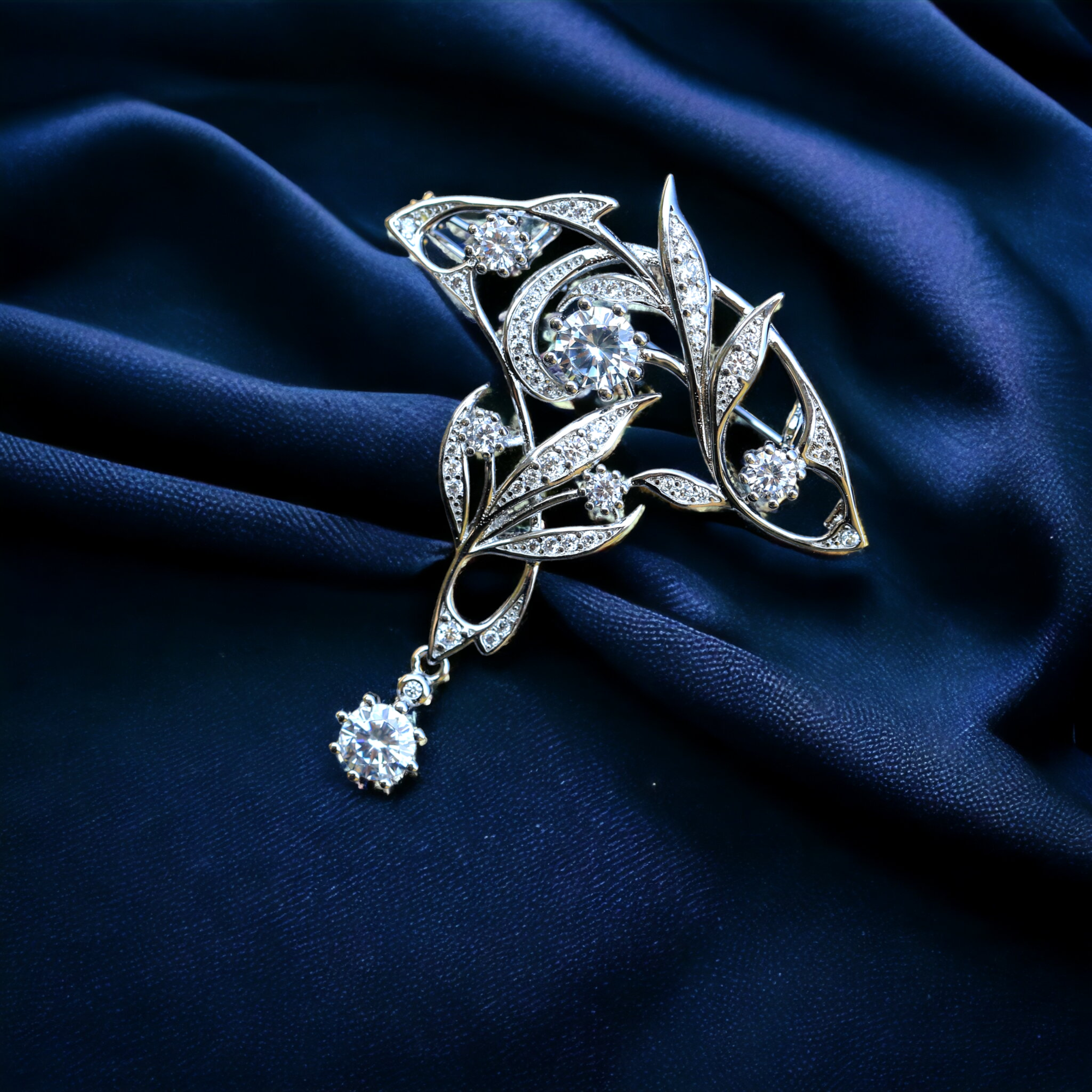 Brooch Belle Epoque Laurel CZ White Green BE1