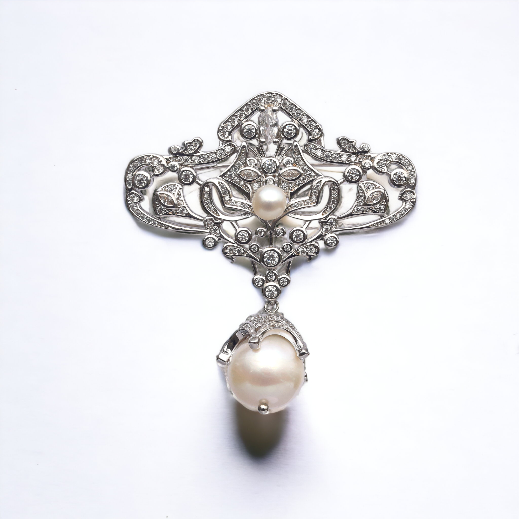 Brooch Belle Epoque Floral CZ Natural Perle BE1