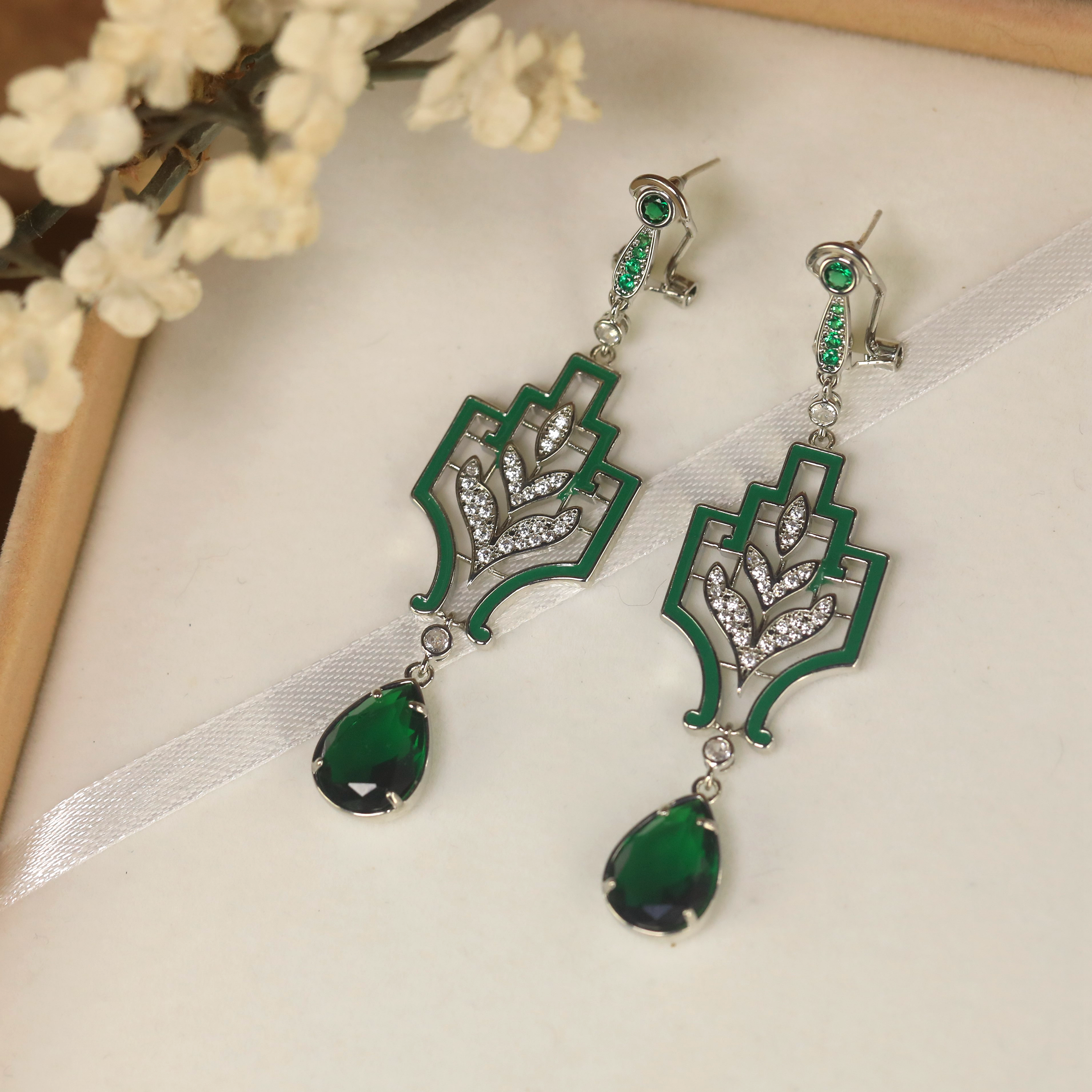 Earrings Art Deco Green Enamel CZ Lever Back Clip on QD33