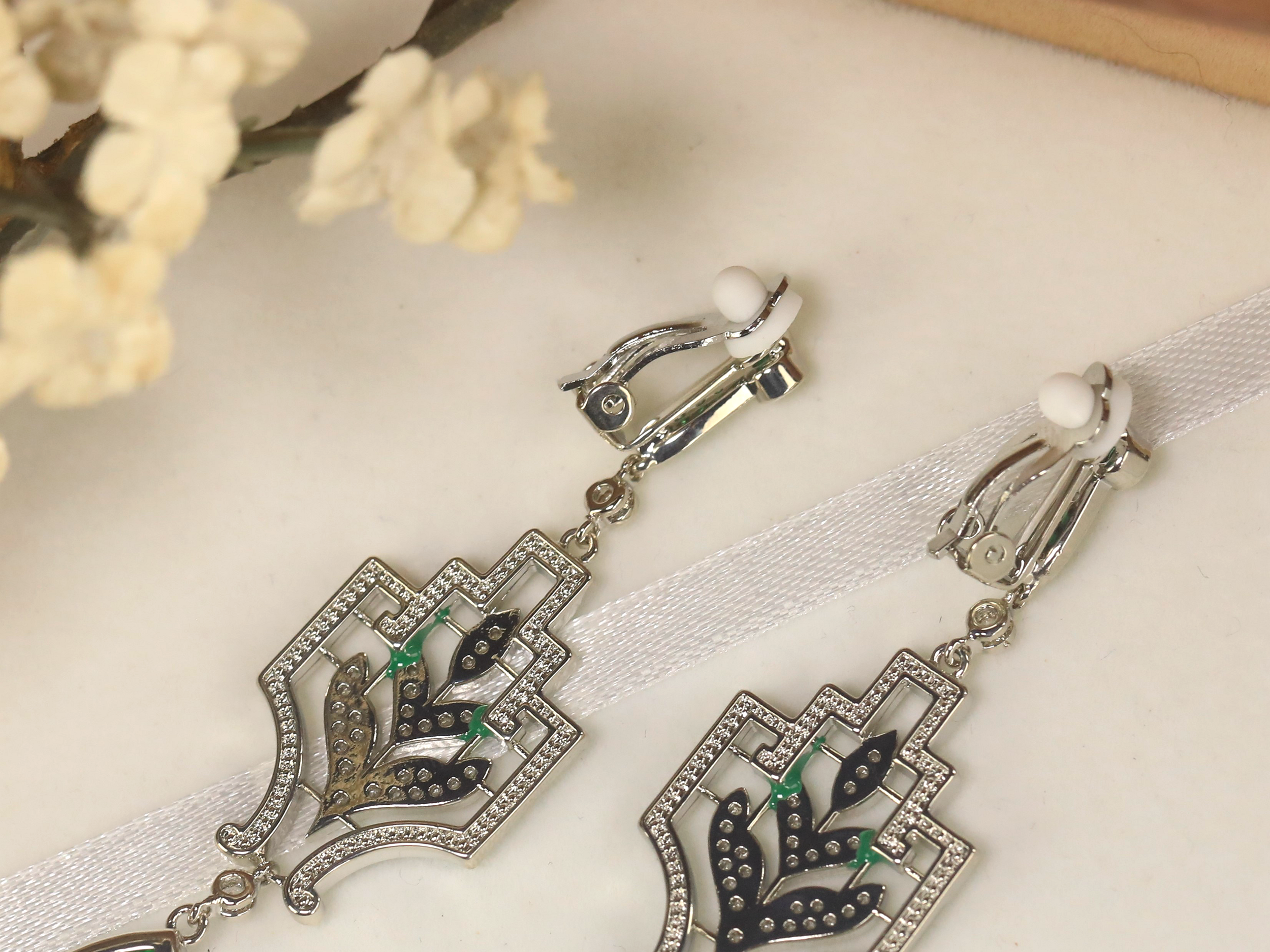 Earrings Art Deco Green Enamel CZ Lever Back Clip on QD33