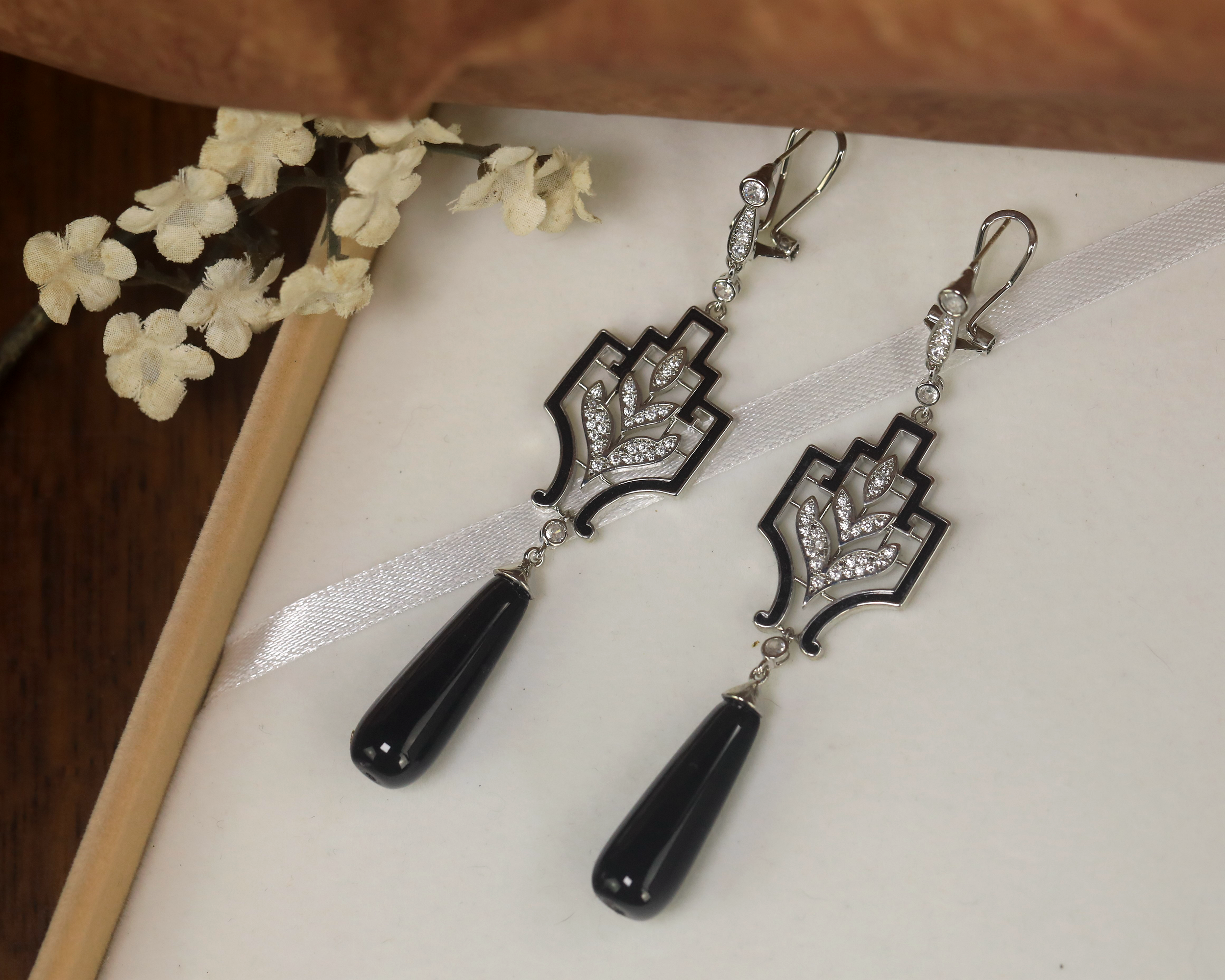 Earrings Art Deco Black Enamel Lever Back Clip on Black Agate QD33