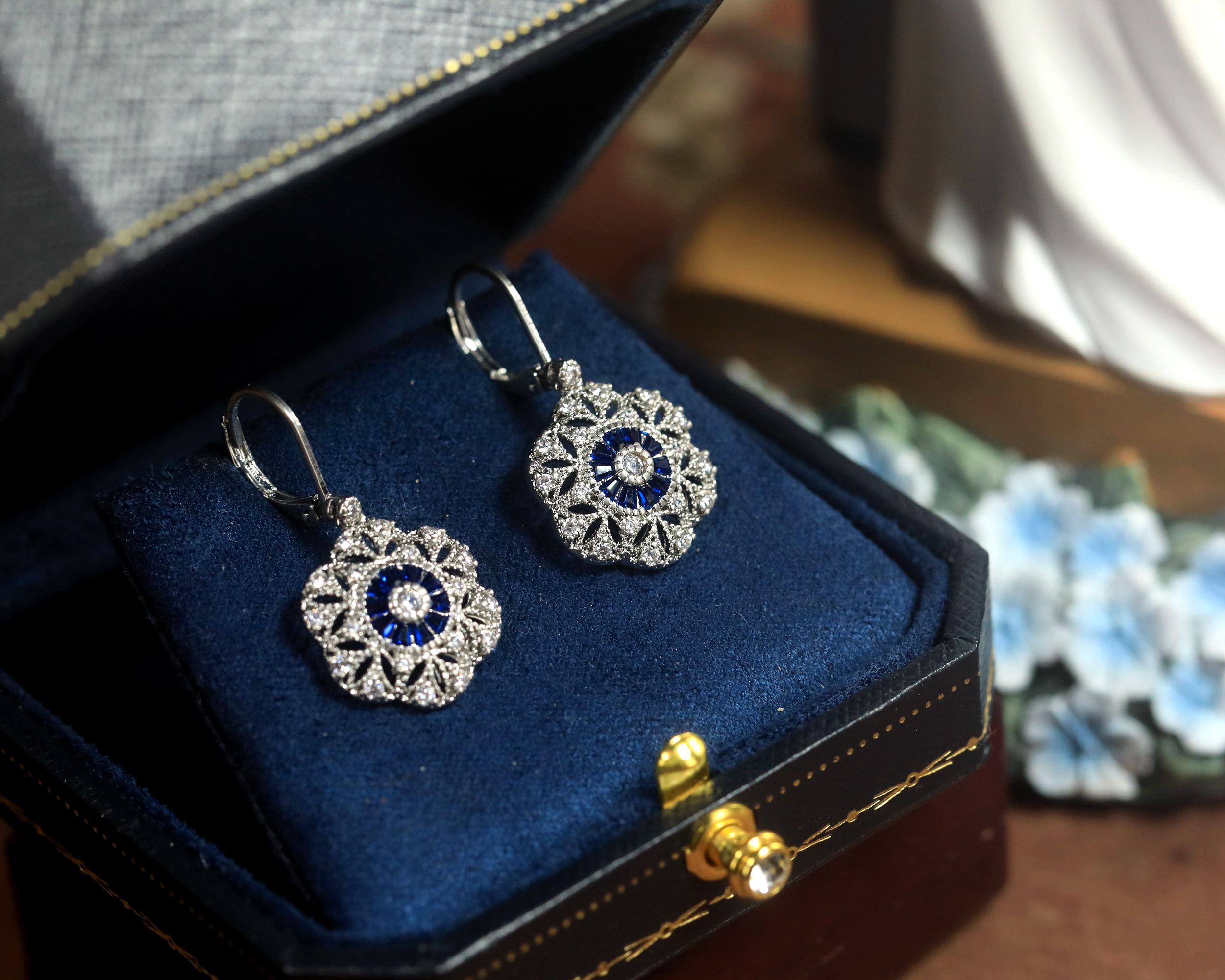 Earrings Silver Lever back Belle Epoque Floral CZ Blue SC1