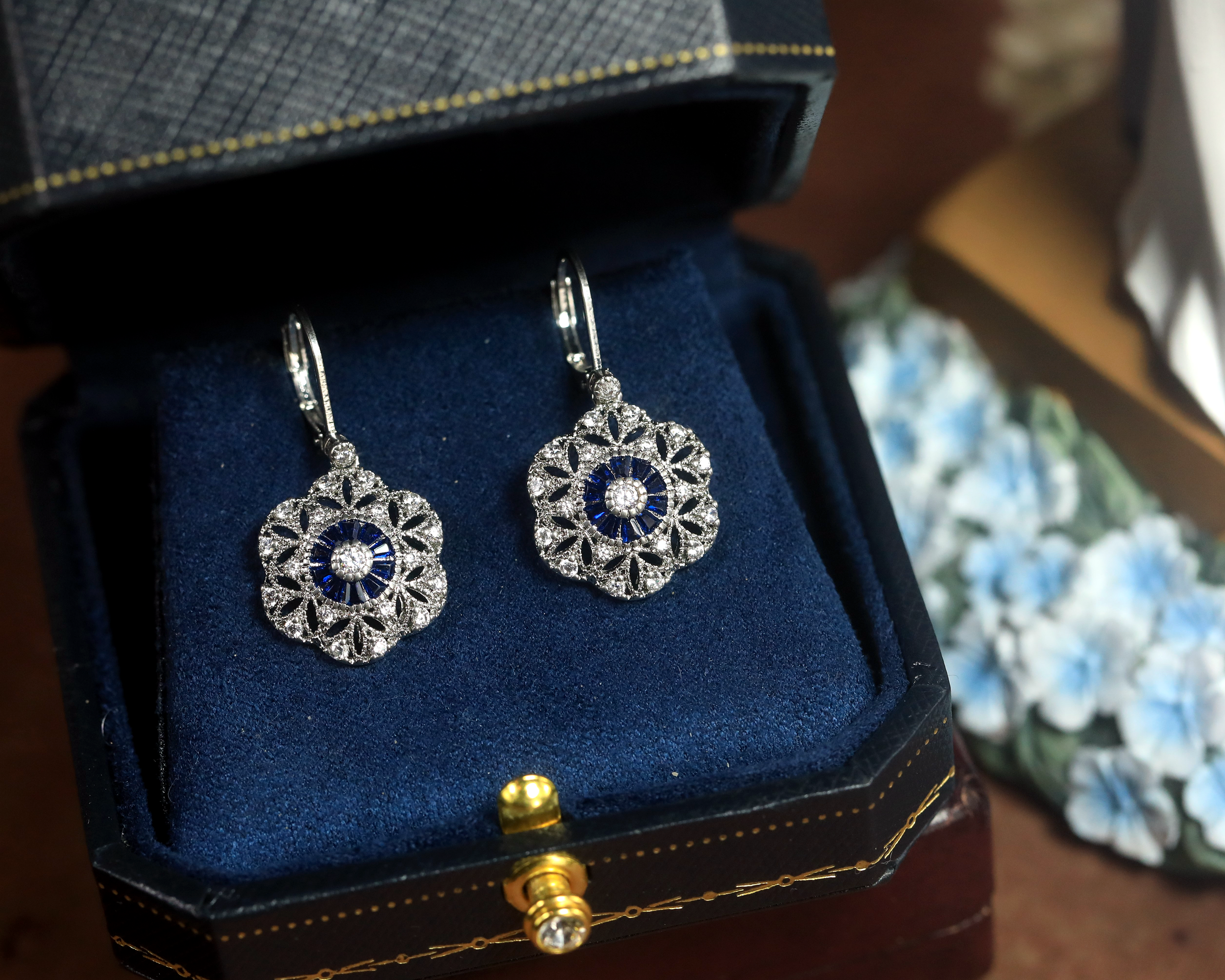 Earrings Silver Lever back Belle Epoque Floral CZ Blue SC1