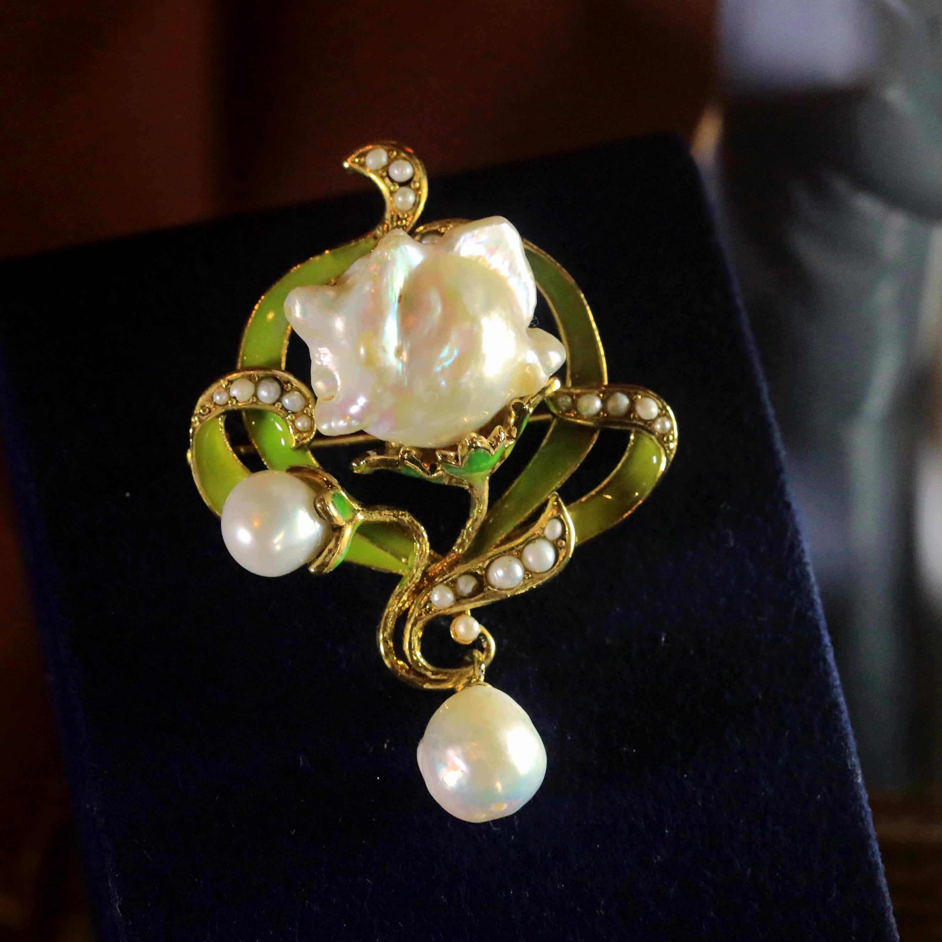 Brooch Necklace Pendant Art Nouveau White Baroque Pearl QD12