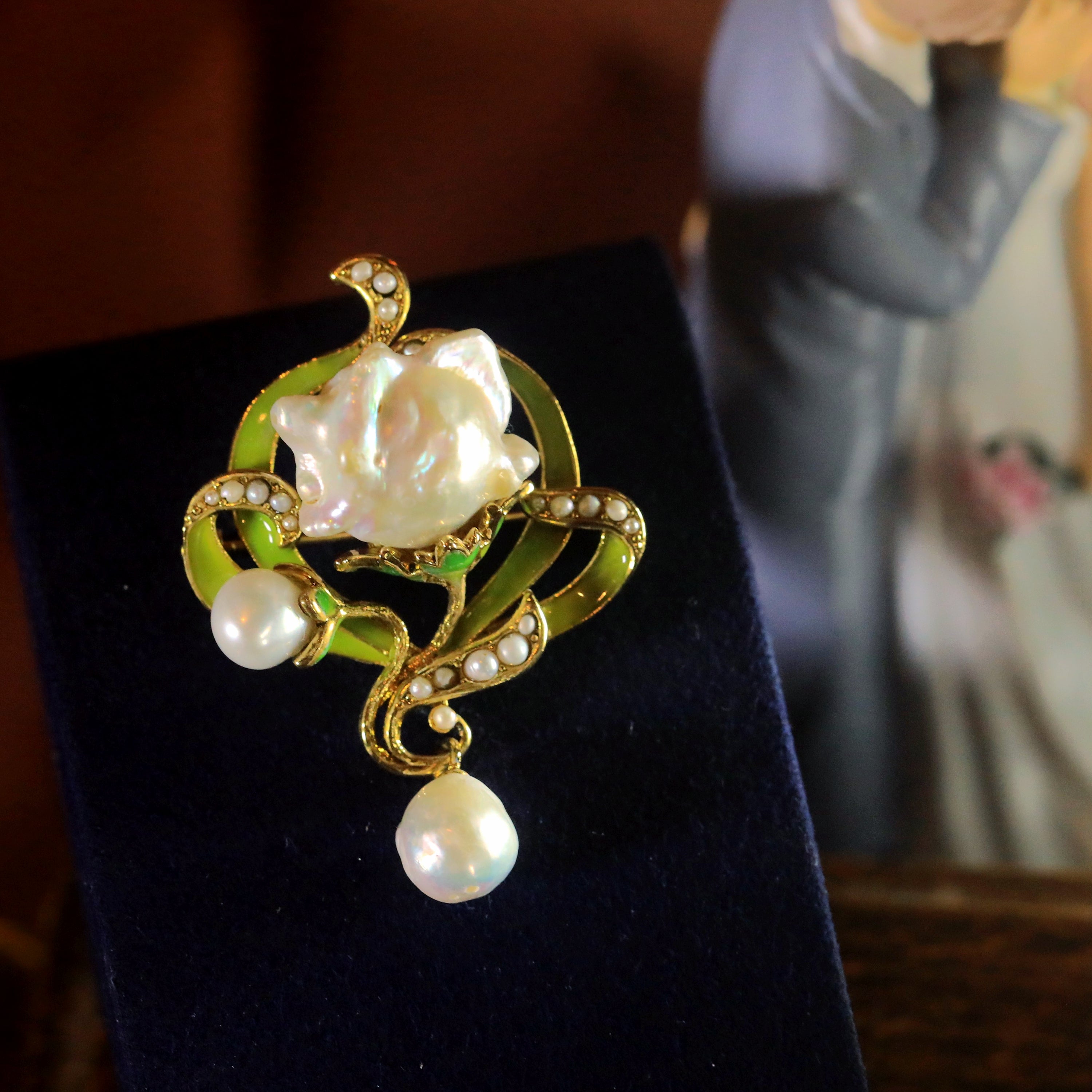 Brooch Necklace Pendant Art Nouveau White Baroque Pearl QD12