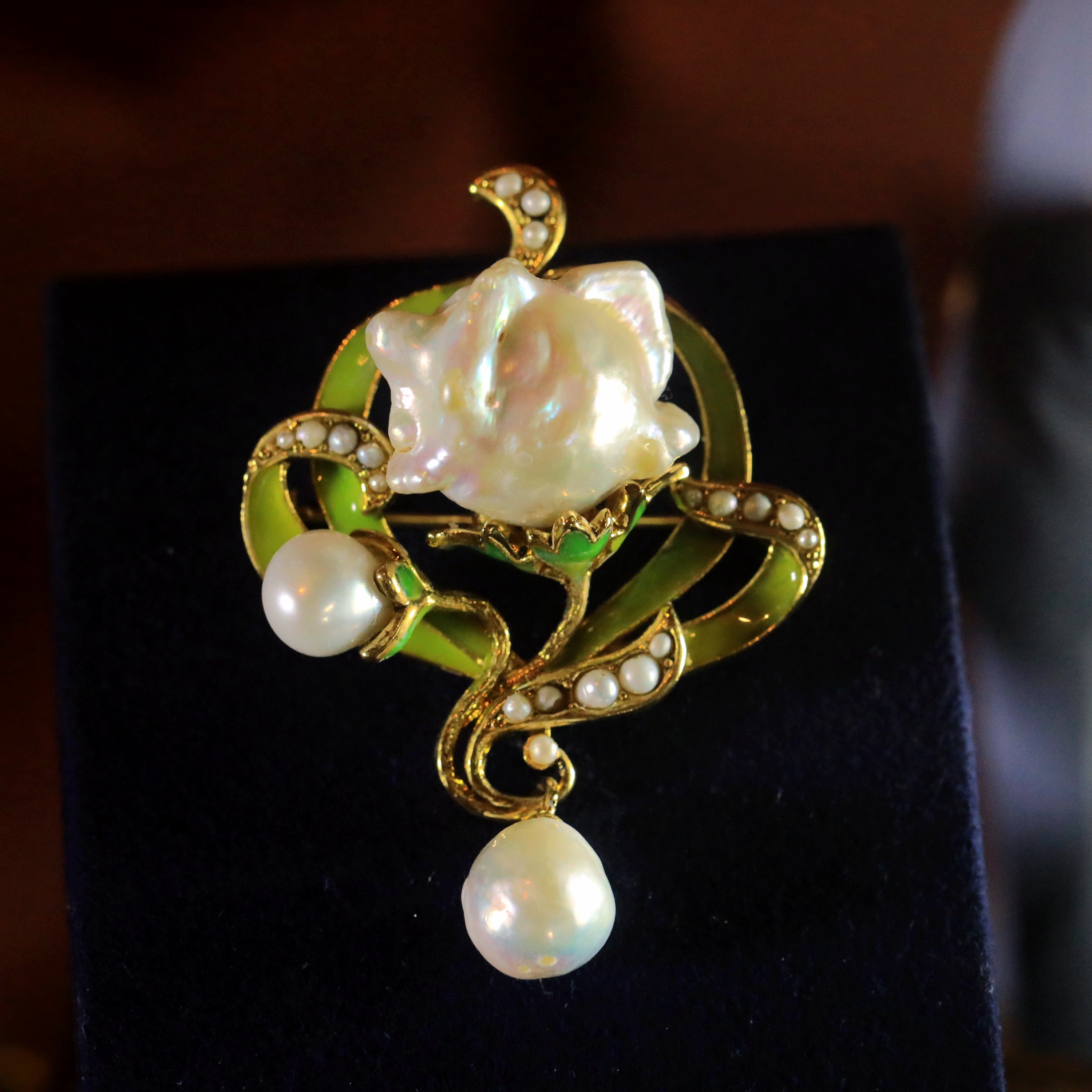 Brooch Necklace Pendant Art Nouveau White Baroque Pearl QD12