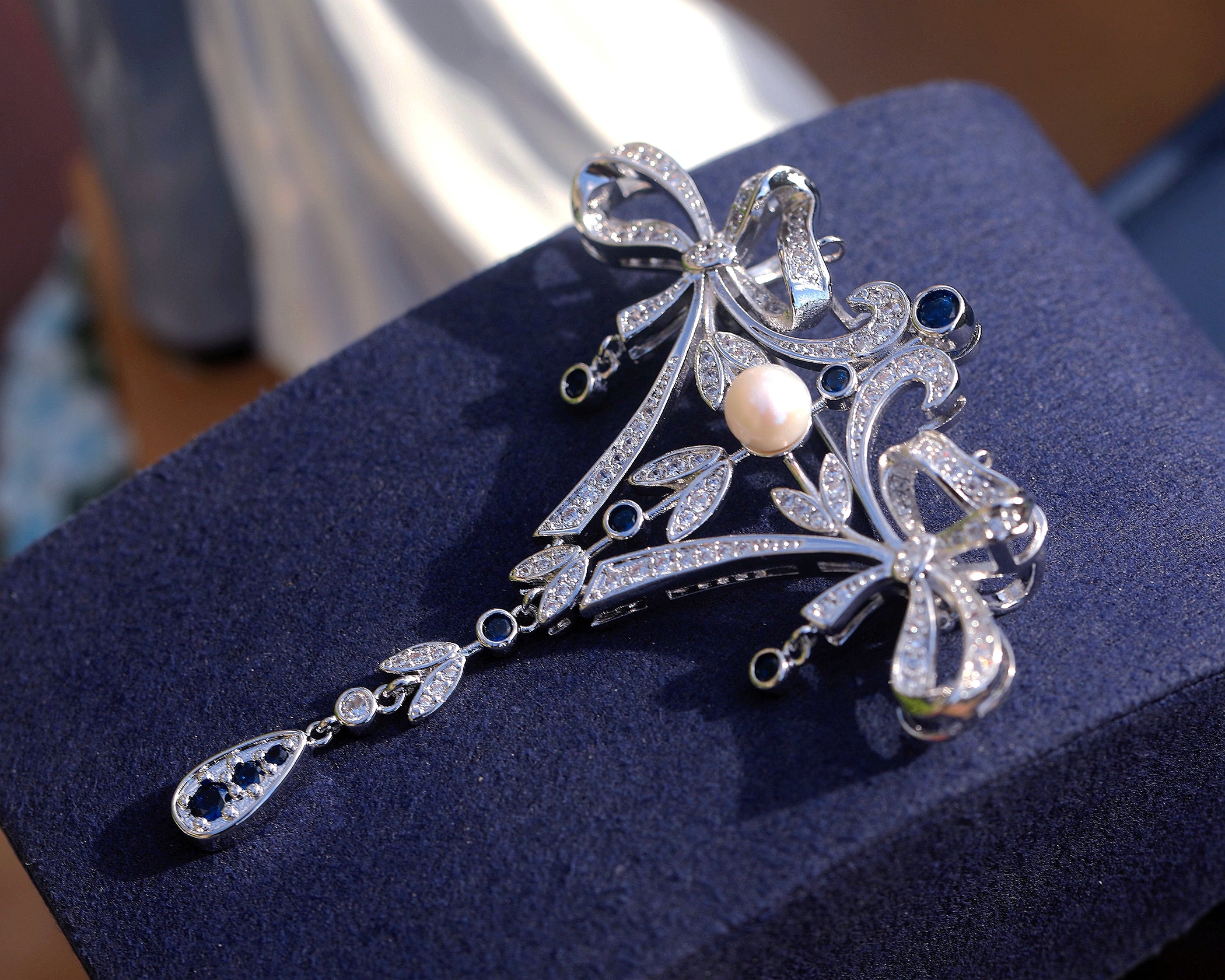 Brooch Pendant Belle Epqoue Belle Epoque Royal White Pearl CZ SC21