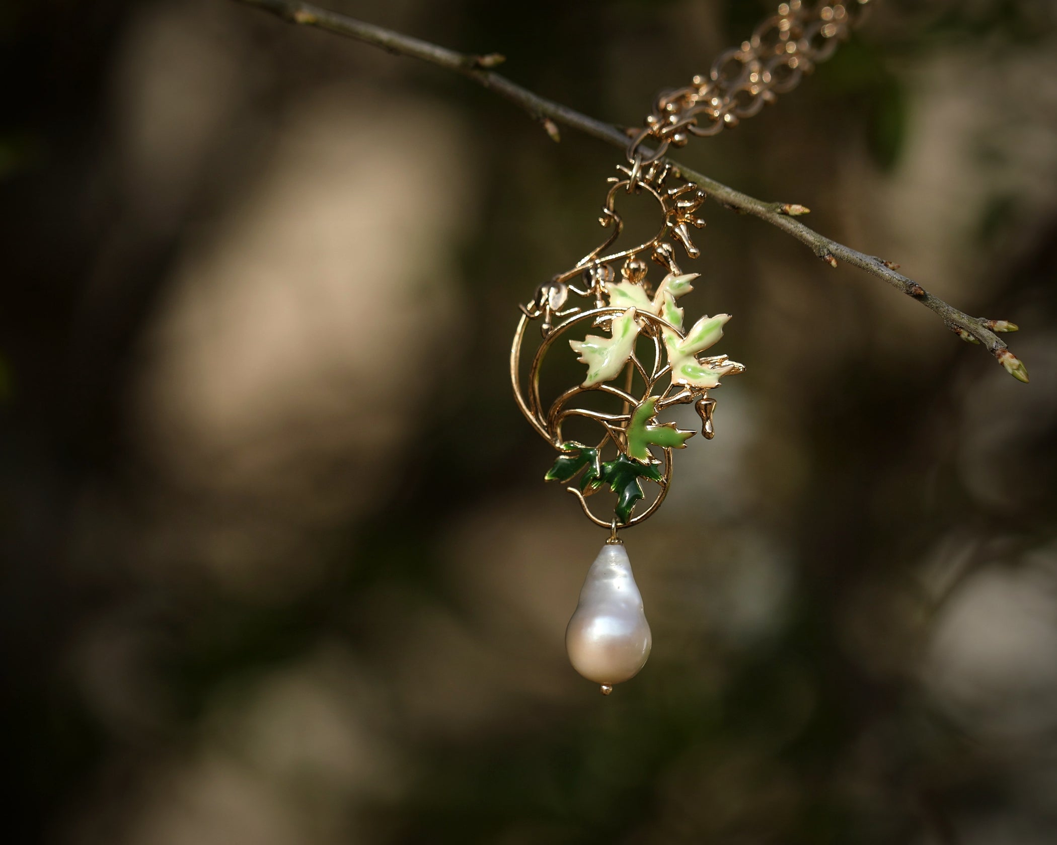 Necklace & Brooch Art Nouveau Baroque Pearl Leaves Enamel QD10